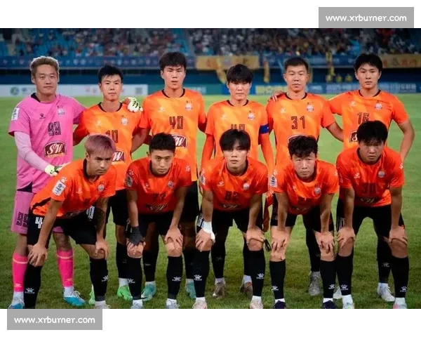 头名加冕！厦门壹零贰陆冲乙，足球城迎 18 年职业回归